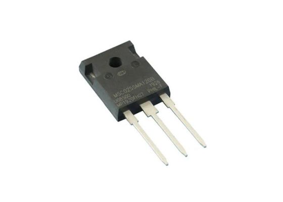 Chip IC MSC015SMA070 Transistor N-Channel 700V 131A 400W Melalui Lubang TO-247-3