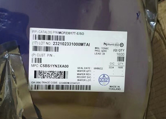 Chip IC 1,7 MHz 28-SOIC MCP23017T-E/SO 16-Bit I/O Expander Dengan Antarmuka Serial